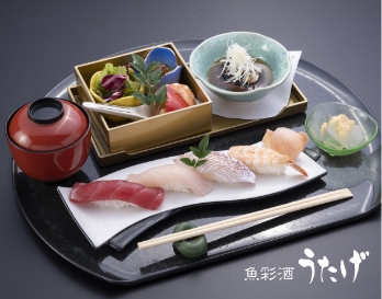 効能高い天然温泉、本格的な日本料理のご提供など、充実の共有設備